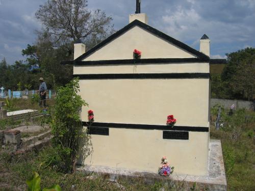 Rodriguez Family monument  (Natalia's parents)